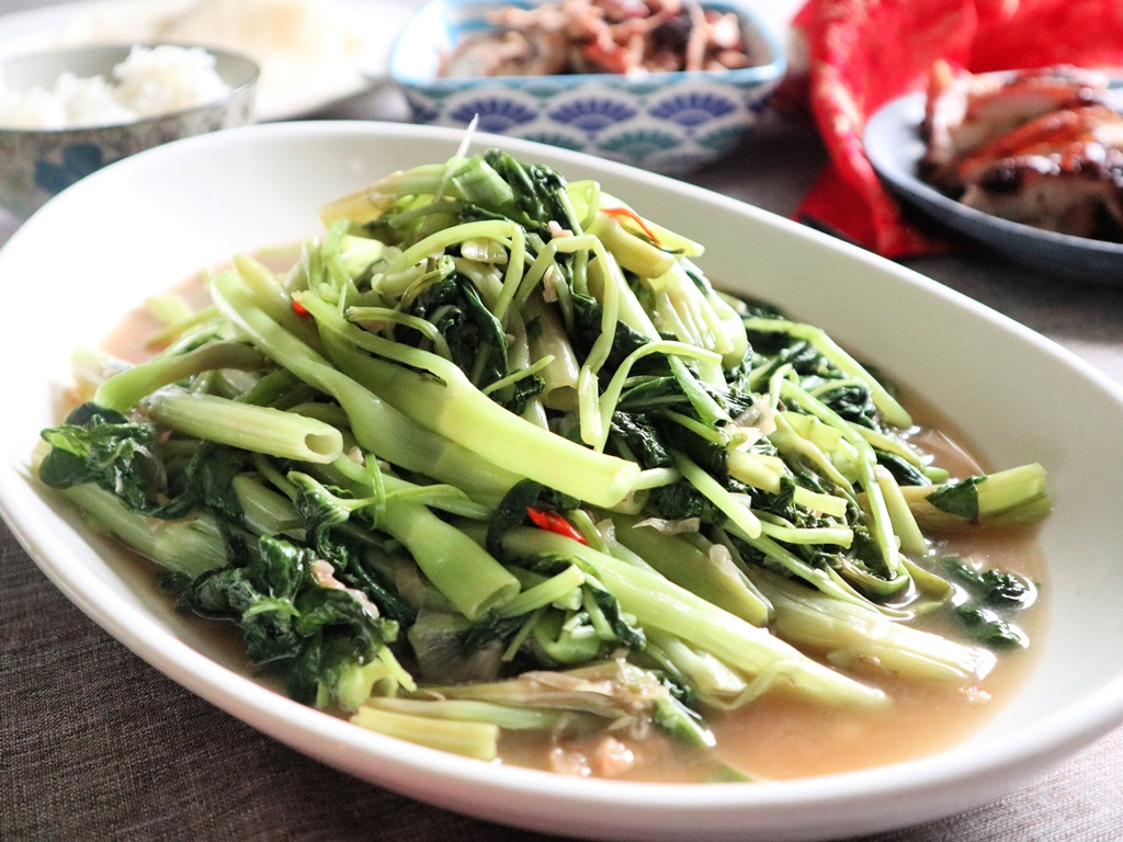 Water Spinach Stir Fry (Ong Choy) - Posh Journal